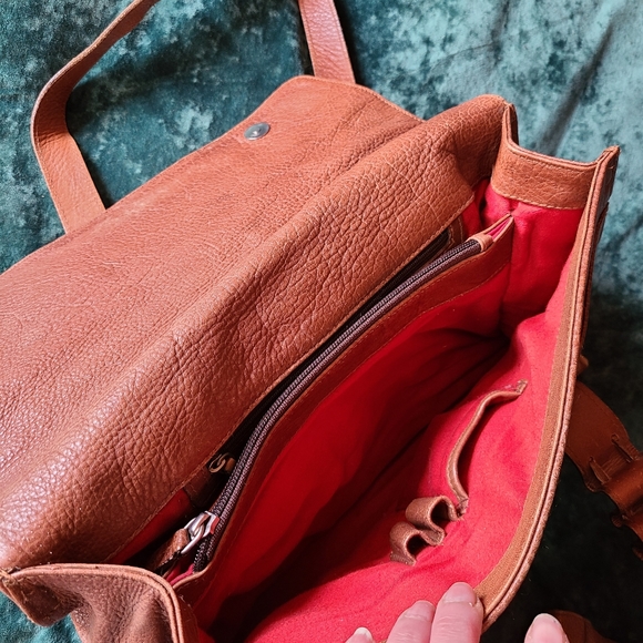 Thick pebbled leather shoulder bag satchel - Picture 8 of 15